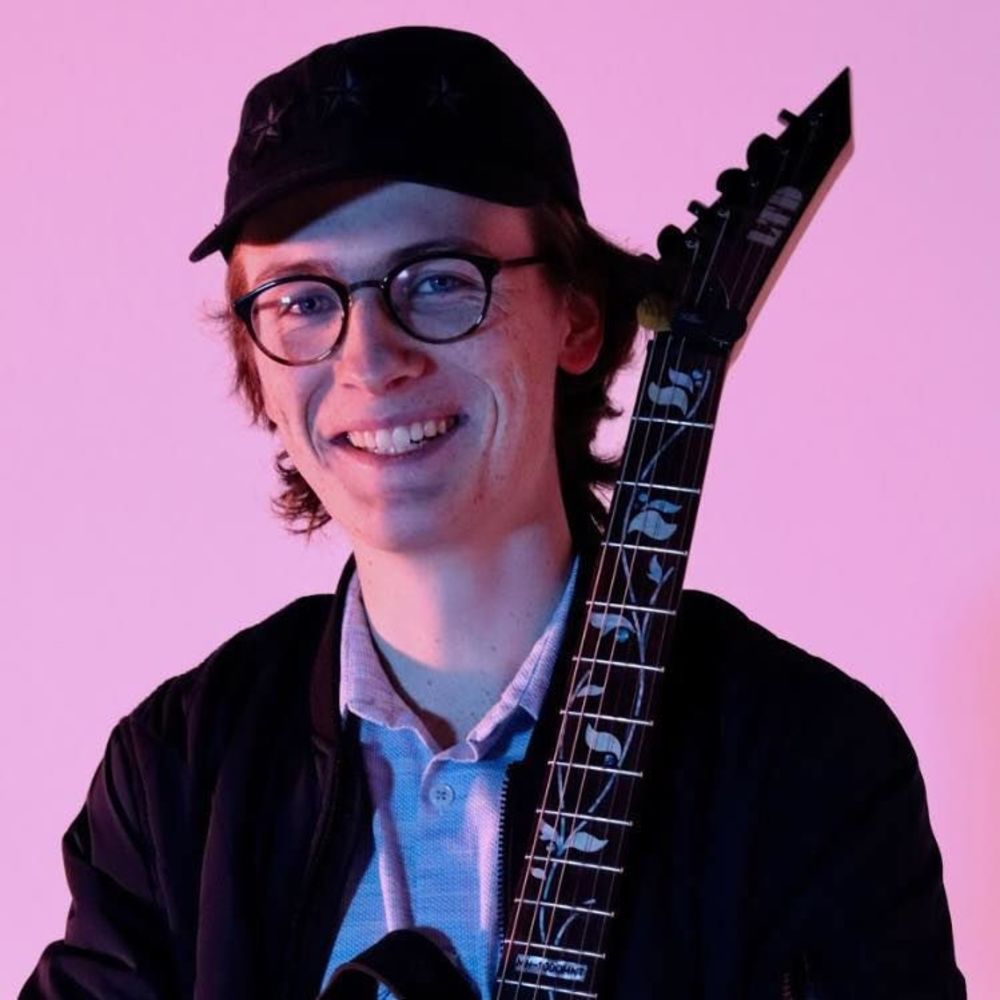 Meet your Posher, Alec